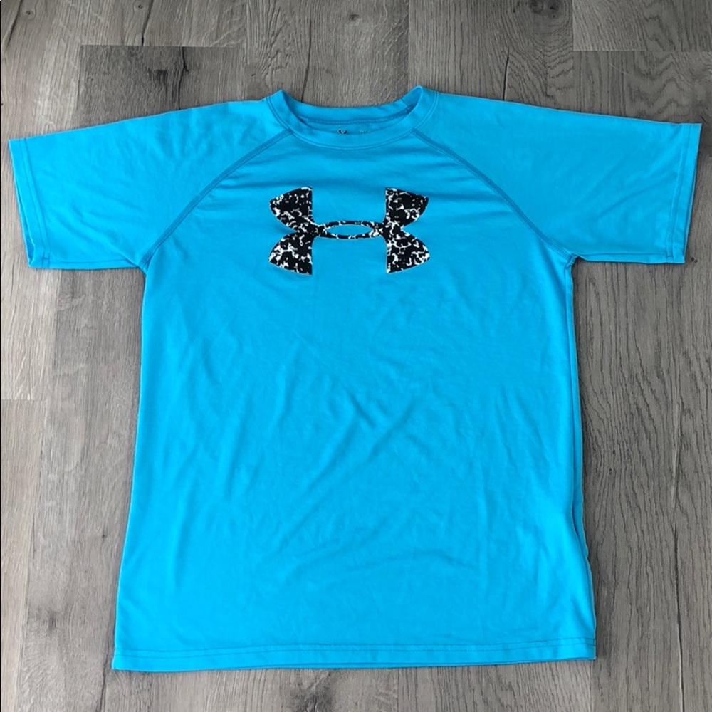 Boys or girls under armor shirt